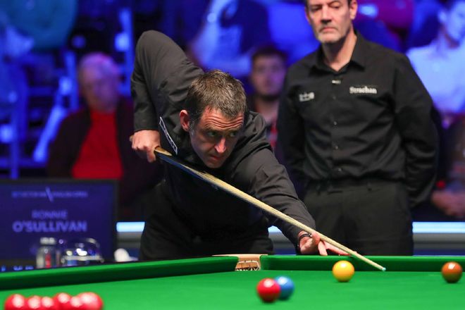 赛场做准备 赛场做准备